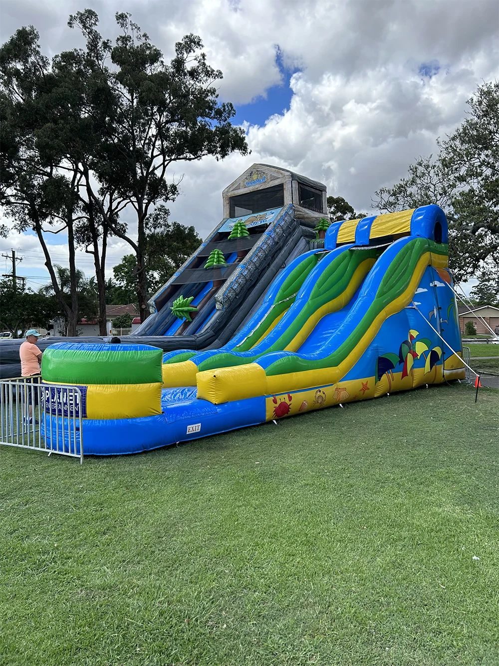 Giant inflatable slide